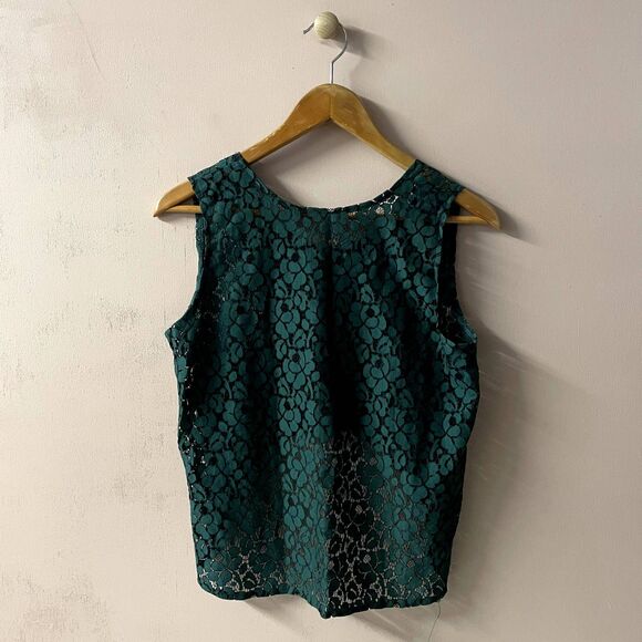 Green Lacey Hi-Low Crop Top Size M EUC - Picture 4 of 10